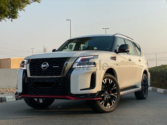 Nissan patrol V8 Nismo Gcc 5 years local Dealer warranty