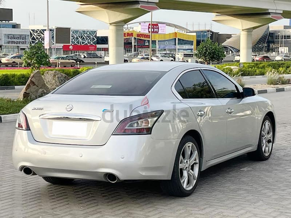 2015 NISSAN MAXIMA - WELL MAINTAINED - IN A VERY GOOD CONDITION - GCC SPECS