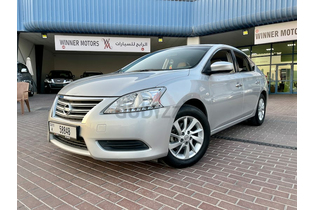 Nissan Sentra(GCC) 1.8L very low mileage 100% Free Accident single ouner very well Maintained by Age