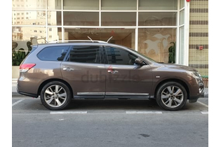 Nissan Pathfinder SL 2015 Full option for sale
