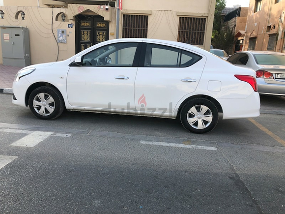 NISSAN SUNNY 2019 GCC SPECS COLOUR WHITE ACCIDENT FREE IN ORIGINAL CONDITION.