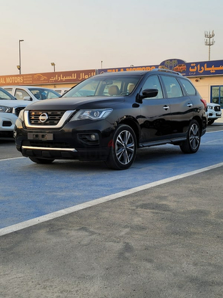 Nissan Pathfinder - SL - 3.6L -6V- 2019 - GCC