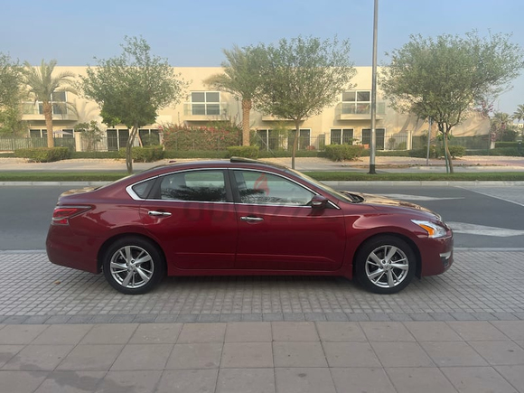 Nissan ALTIMA 2015 with sunroof full option, FAMILY CAR