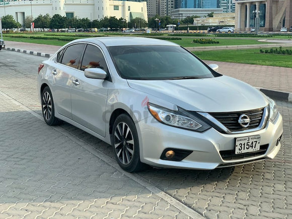 NISSAN ALTIMA SV 2018 SIlVER