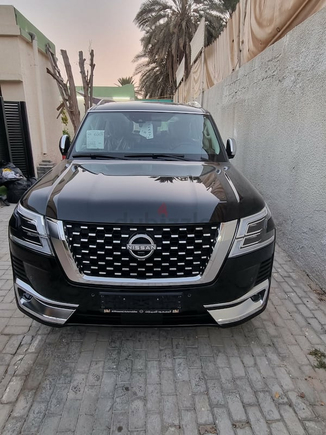 FOR SALE BRAND NEW Nissan patrol 2022 platinum ZERO mileage