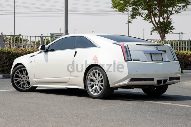 CADILLAC CTS COUPE - 2011 - GCC - FULL OPTION - IN PERFECT CONDITION ONE OWNER LOW MEILEGE