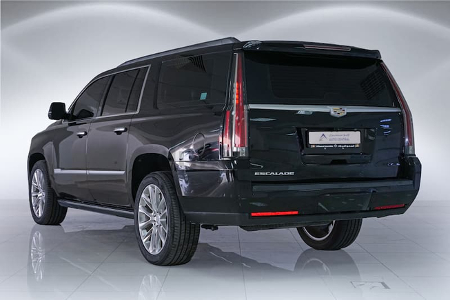 AED 2762/Month | Cadillac Escalade | Free 20K Service