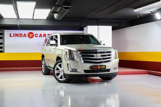 AED 2,205 monthly | Flexible D.P | Warranty | Cadillac Escalade 2016 GCC