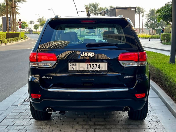 Jeep Grand Cherokee Limited 2018, GCC, Jeep Warranty + Jeep Service Package 120k Excellent Condition