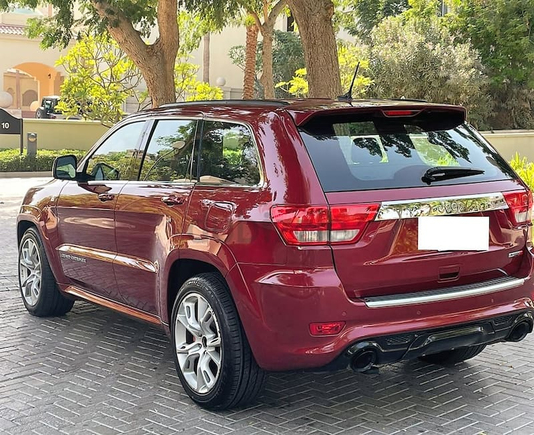 2013 SRT8 Jeep Grand Cherokee || Gulf Specs(GCC) || Well Maintained(TOP LINE) Monthly EMI 1599/-AED