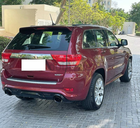 2013 SRT8 Jeep Grand Cherokee || Gulf Specs(GCC) || Well Maintained(TOP LINE) Monthly EMI 1599/-AED