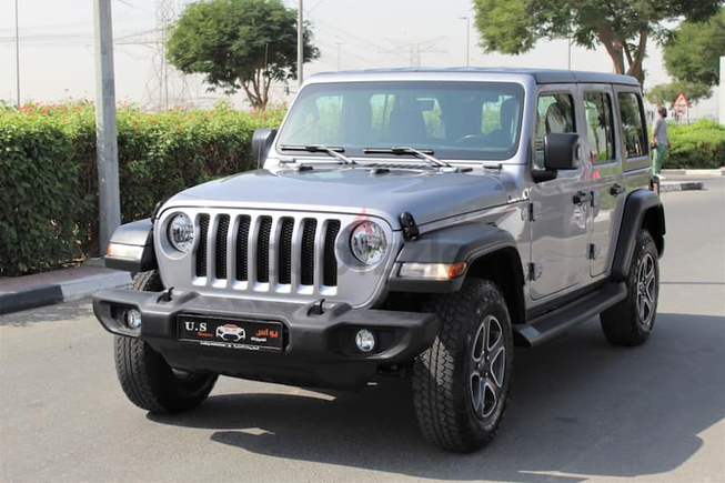 JEEP WRANGLER UNLIMITED 2020 GCC WITH AGENCY WARRANTY SERVICE CONTRACT IN VERY MINT CONDITION