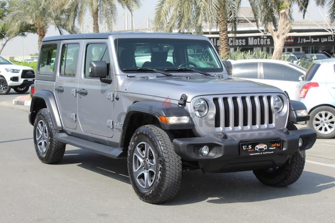 JEEP WRANGLER UNLIMITED 2020 GCC WITH AGENCY WARRANTY SERVICE CONTRACT IN VERY MINT CONDITION