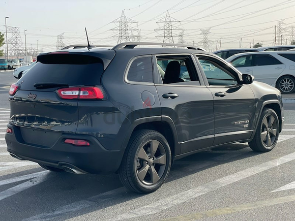 2017 JEEP CHEROKEE FULL OPTION / ONLY EXPORT