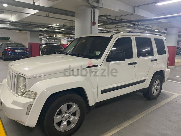 Jeep Cherokee (Sport 4x4)