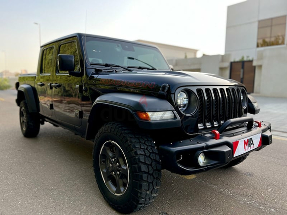 JEEP RUBICON GLADIATOR 2021 (low mileage) fully loaded