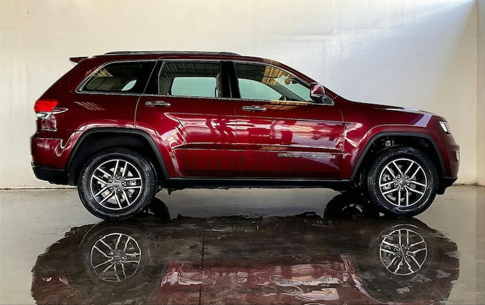 AED 2,358/Month // 2019 Jeep Grand Cherokee Limited SUV // Ref # 1154570