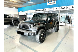 Gcc•agency warranty•full service jeep•original paint•free accident•first owner
