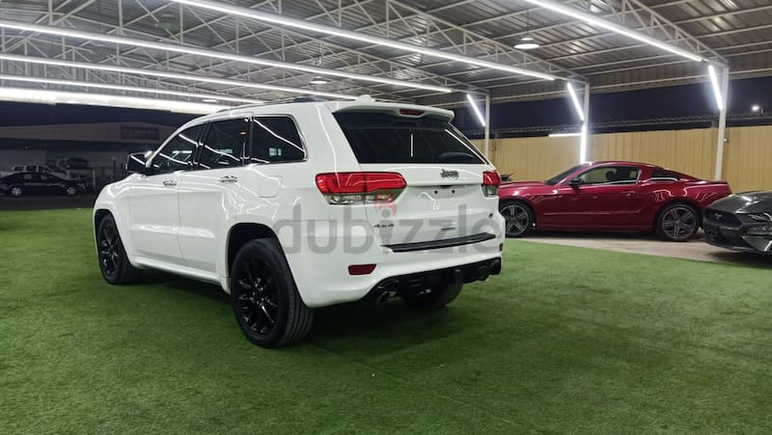 Grand Cherokee 2014 5.7 perfect condition