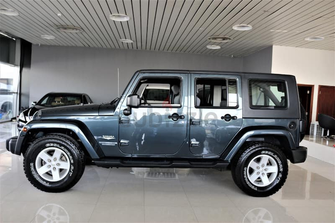 JEEP WRANGLER UNLIMTES SAHARA 2008 IN EXCELENT CONDITIONS GULF SPACE