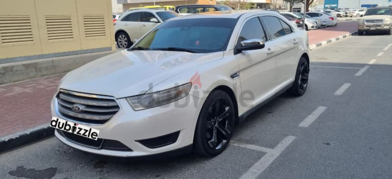 Top clean ford taurus 2014 full options sunroof leather seats criuse control USA spec