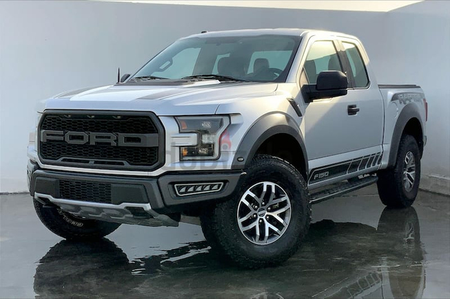 AED 2,948/Month // 2018 Ford F 150 Raptor Standard - Super Cab Truck // Ref # 948176