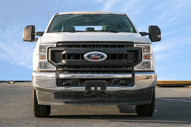 F-250 6.2L CREW CAB XL 4X4 MID [**EXPORT ONLY**]