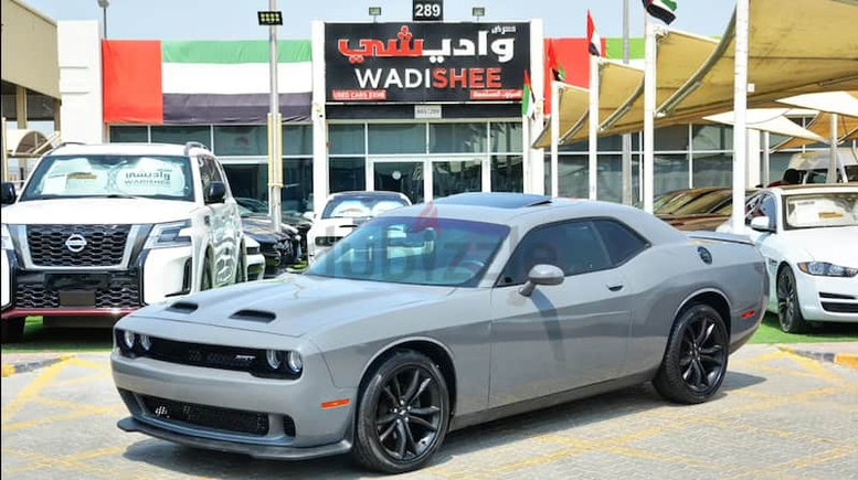 Challenger SXT V6 3.6L 2018/SunRooof/ Leather interior/Very Good Condetion