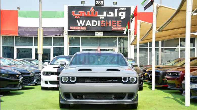 Challenger SXT V6 3.6L 2018/SunRooof/ Leather interior/Very Good Condetion