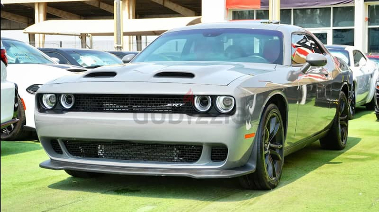 Challenger SXT V6 3.6L 2018/SunRooof/ Leather interior/Very Good Condetion