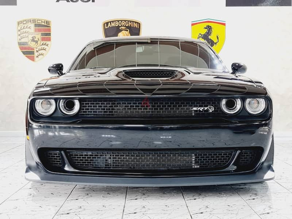 AED 3820/MONTH-DODGE CHALLENGER HELLCAT - 2018-GCC-FULLY LOADED-UNDER WARRANTY-IMMACULATE CONDITION