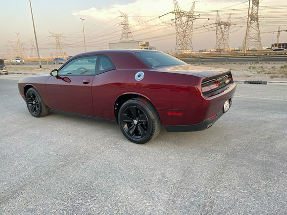 Dodge challenger sxt 2017