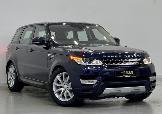 2016 Range Rover Sport HSE Supercharged, May 2023 Range Rover Warranty + July 2023 Service Pack, GCC