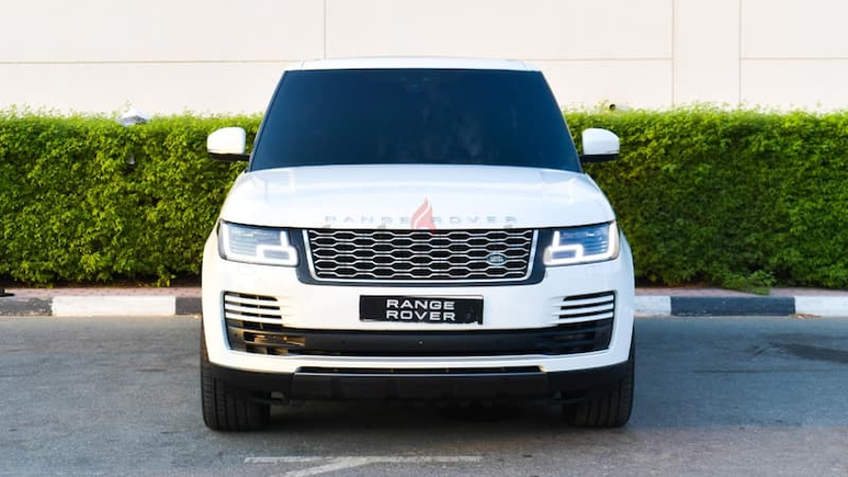 RANGE ROVER VOGUE SE V8 2020 GCC 5YRS WARRANTY WITH SERVICE CONTRACT FROM AL TAYER