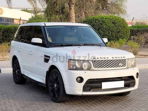 WELL MAINTAINED - 2011 RANGE ROVER SPORT SC - BRITISH OWNER - IN A VERY GOOD CONDITION - GCC SPECS -