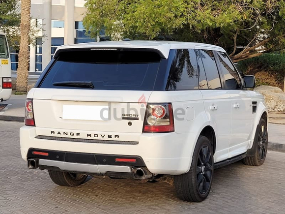 WELL MAINTAINED - 2011 RANGE ROVER SPORT SC - BRITISH OWNER - IN A VERY GOOD CONDITION - GCC SPECS -