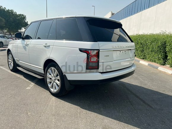 SUPERB CONDITION RANGE ROVER 2016.! GCC . H. S. E