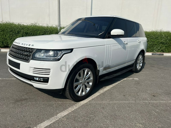 SUPERB CONDITION RANGE ROVER 2016.! GCC . H. S. E