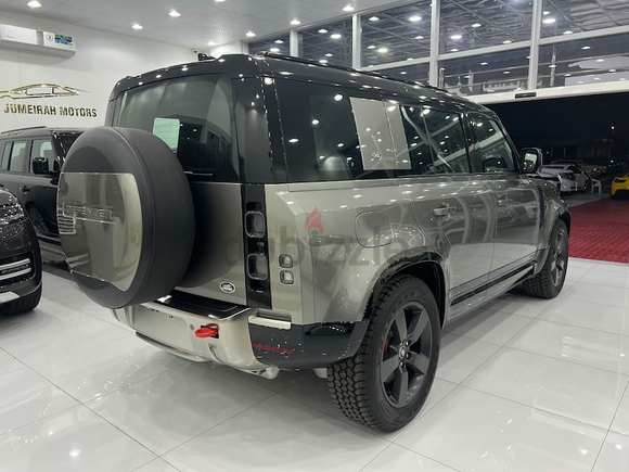 Land Rover DefenderX2023 Brand new 5 years warranty and contract service till 65000 KM