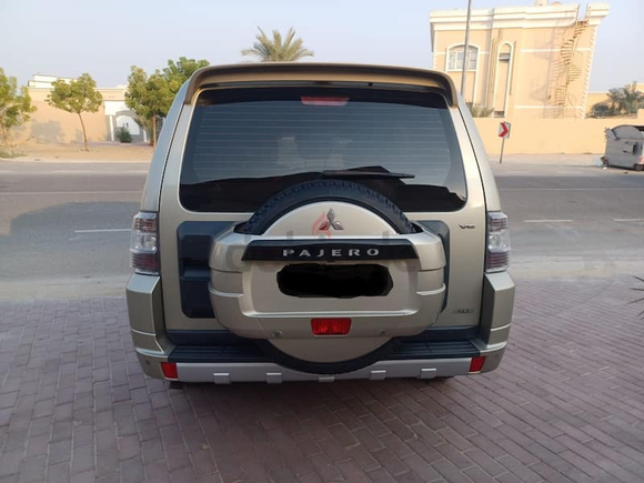 MITSUBISHI PAJERO GLS TOP OPTION 3.5 2013, GCC Specs | LOW KMS ** Excellent Condition ***