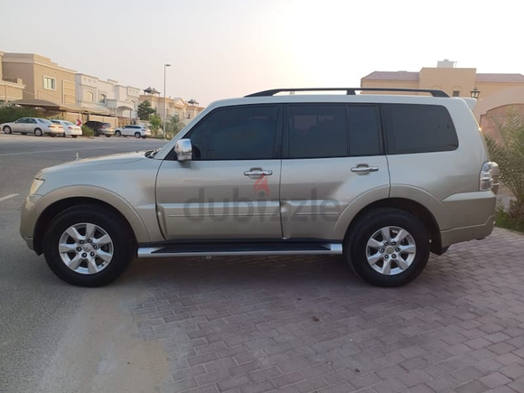 MITSUBISHI PAJERO GLS TOP OPTION 3.5 2013, GCC Specs | LOW KMS ** Excellent Condition ***