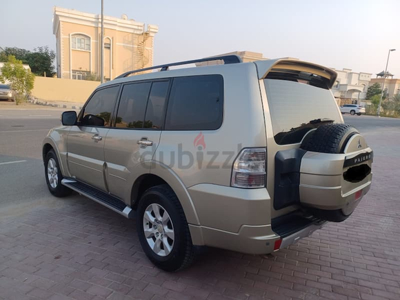 MITSUBISHI PAJERO GLS TOP OPTION 3.5 2013, GCC Specs | LOW KMS ** Excellent Condition ***