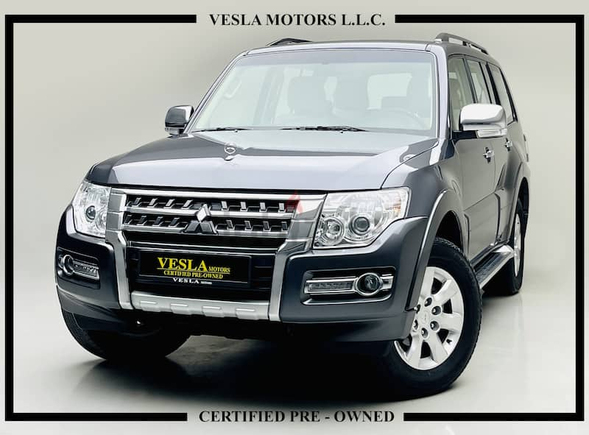 FULL OPTION + LEAHTER SEATS + NAVIGATION + CAMERA / GCC / UNMILITED MILEAGE WARRANTY / 1,200 DHS P.M