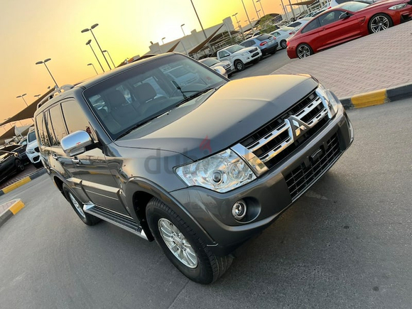 Mitsubishi Pajero GLS 4WD GCC Low mileage