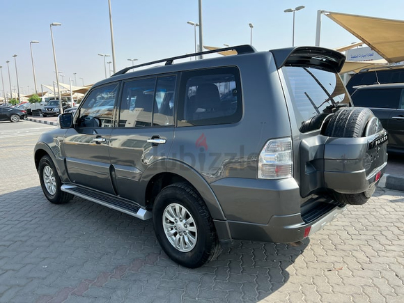 Mitsubishi Pajero GLS 4WD GCC Low mileage