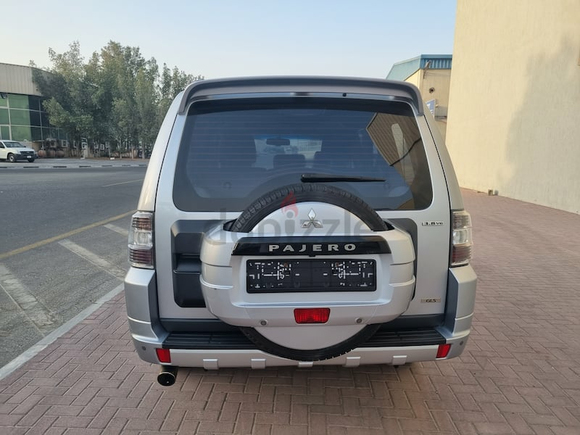 Pajero 3.8L Gcc 2014 Full option top of the Range.