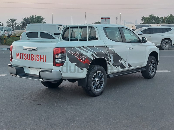 Mitsubishi L200 | FC2 | 4x4 D/Cab Diesel GLS | M/T White | Export Only.