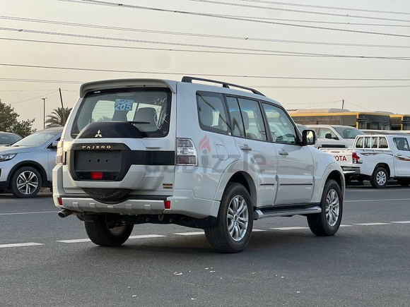 Mitsubishi Pajero 3.8L GLS 2020 | L24 | White 4WD | Black Leather Interior | Export Only