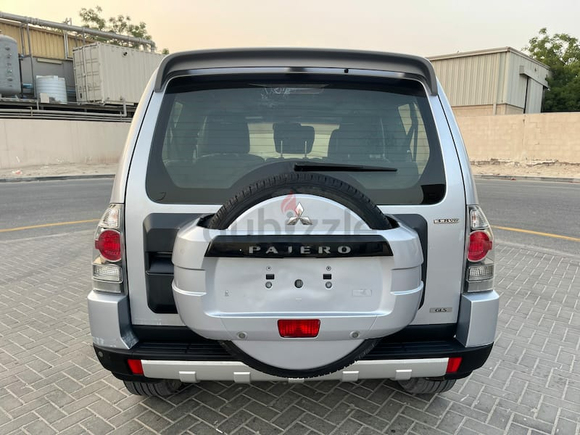 Pajero 3.8L | V6 | Full Option | GCC