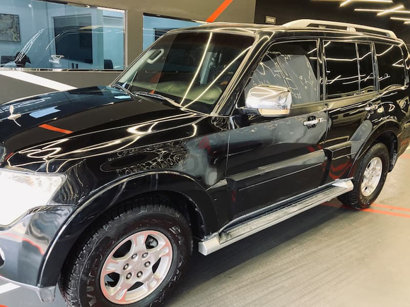 Mitsubishi Pajero black Colour Well maintained car